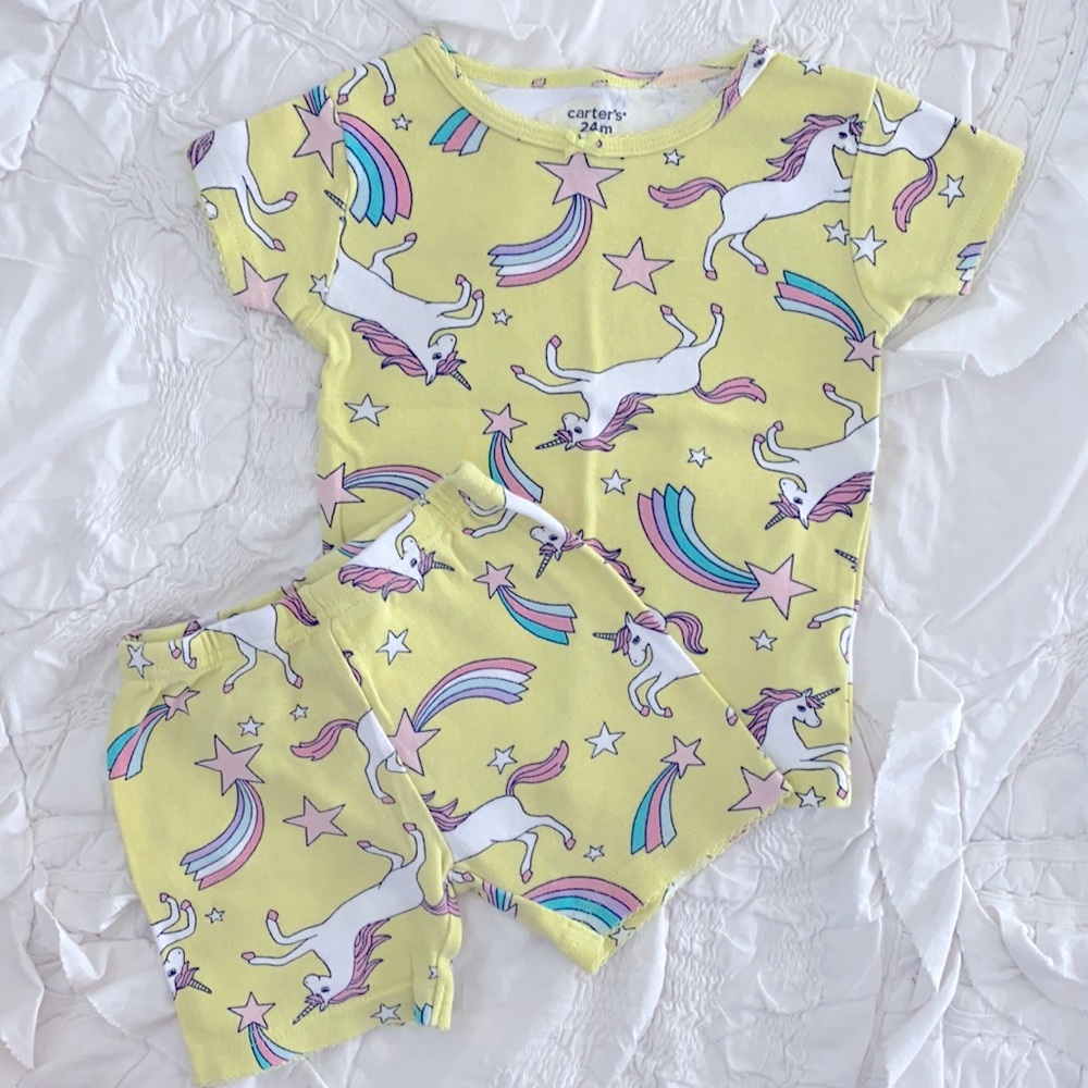 Carter’s Unicorn PJs size 24months